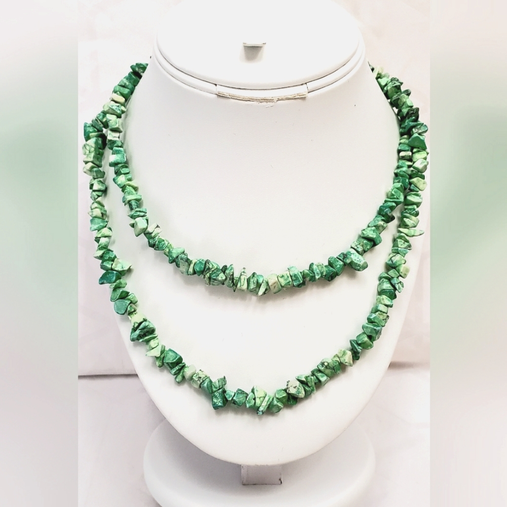 Natural Layered Green Chip Stone Necklace 18" Fashion Jewelry